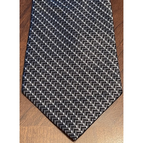 Croft & Barrow Black Gray Hand Made 100% Silk Men’s Neck Tie Made In China - Picture 1 of 9